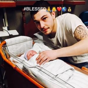 Meet your Posher, Cole